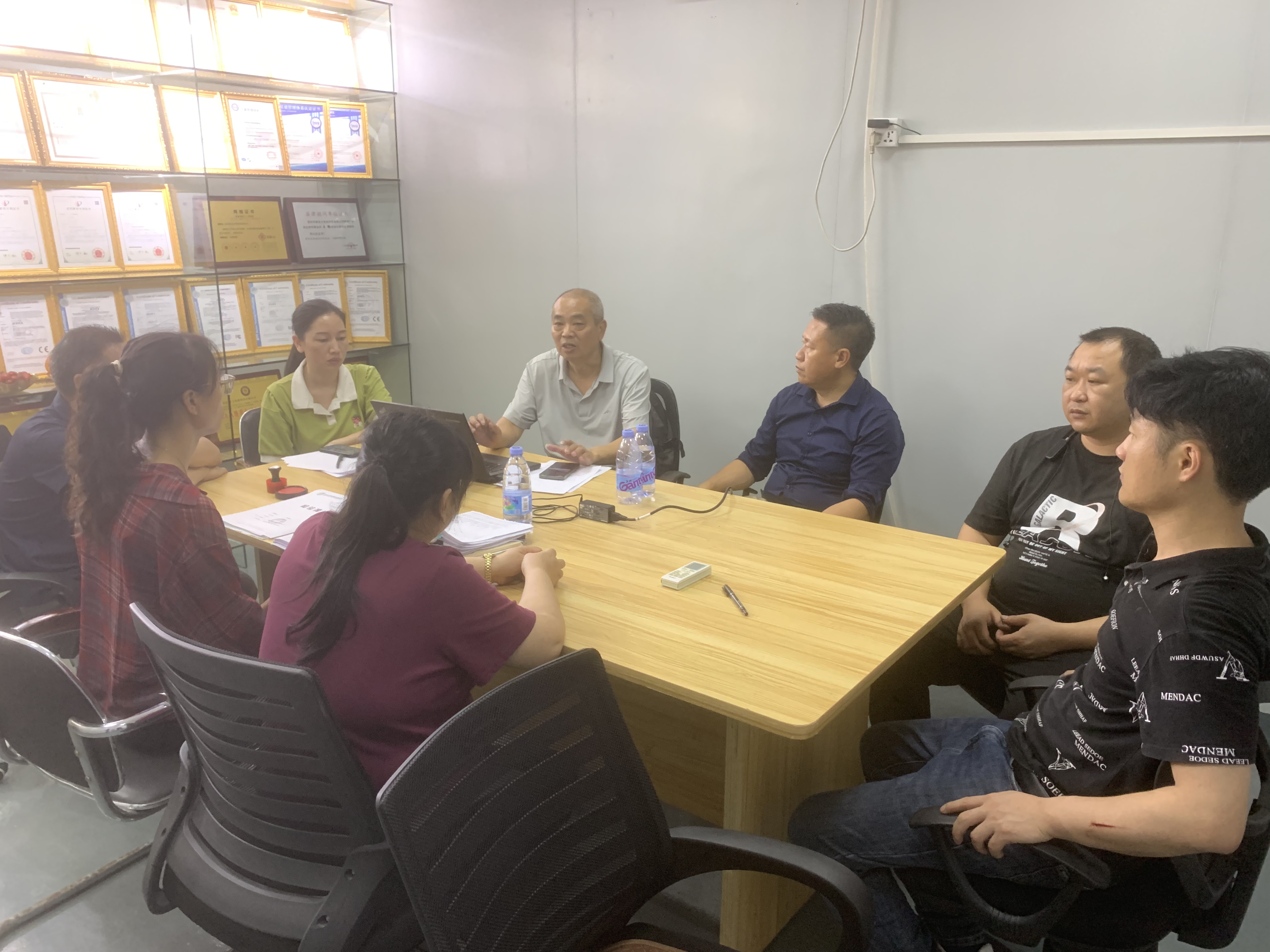 ​Strengthening the quality defense line and empowering technological upgrading - Shenzhen Xinhongda Electric Heating Technology Co., Ltd. conducts internal quality training